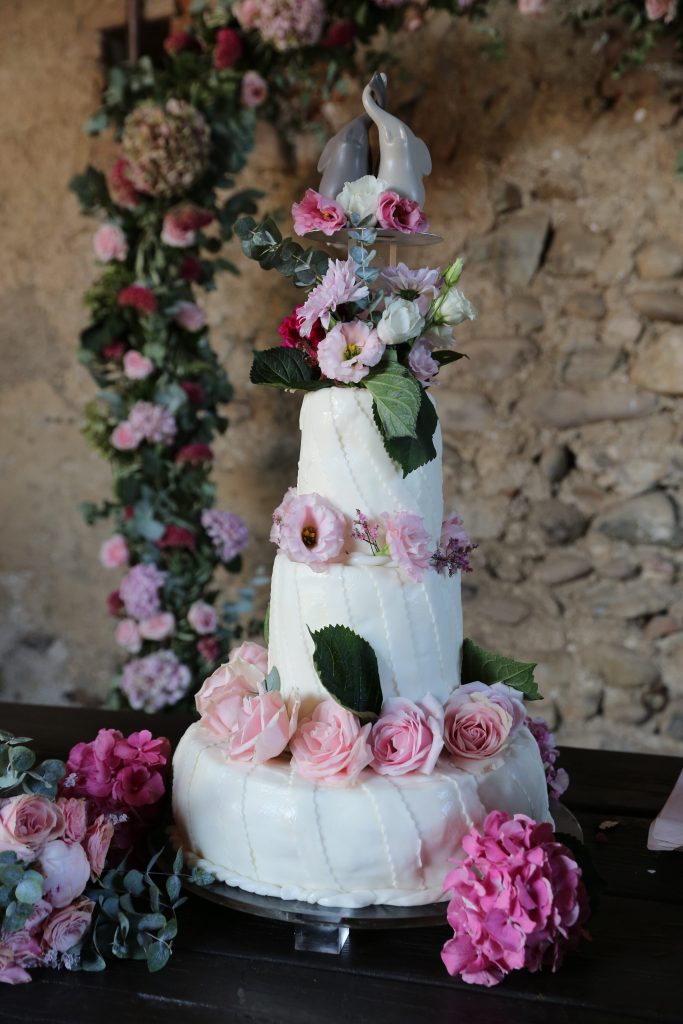 Foto de tarta nupcial. Elopement