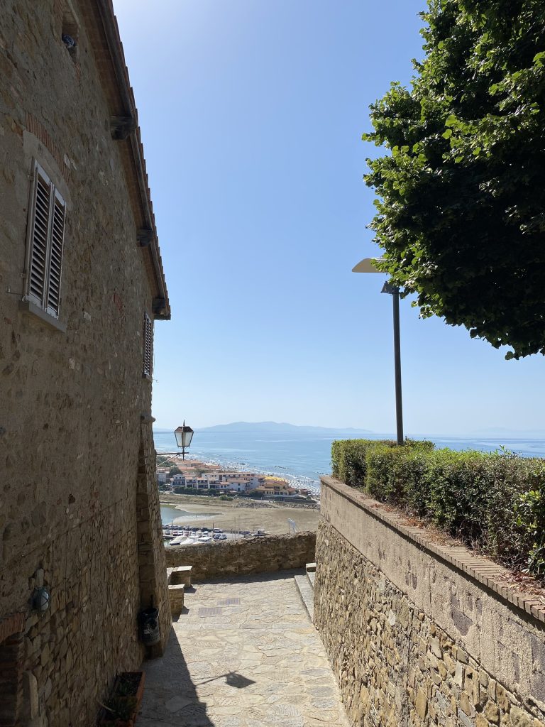 Foto del Burgo medieval. Panoamica de Castiglione della Pescaia