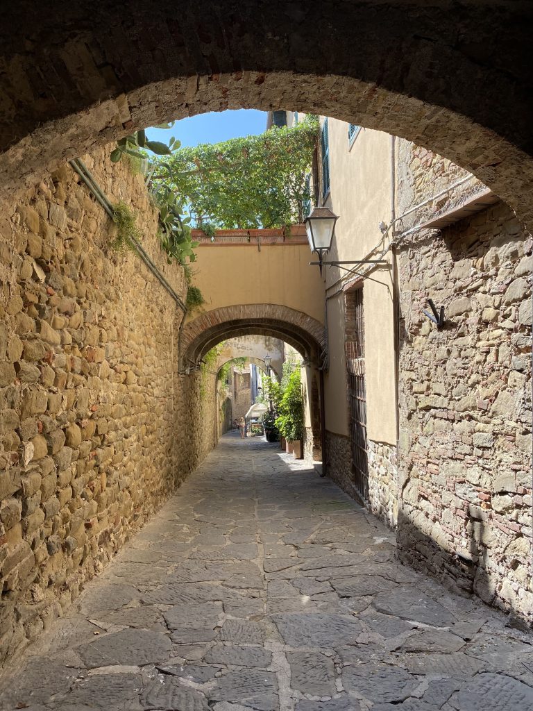 Foto del Burgo medieval. Antiguas murallas. Castiglione della Pescaia