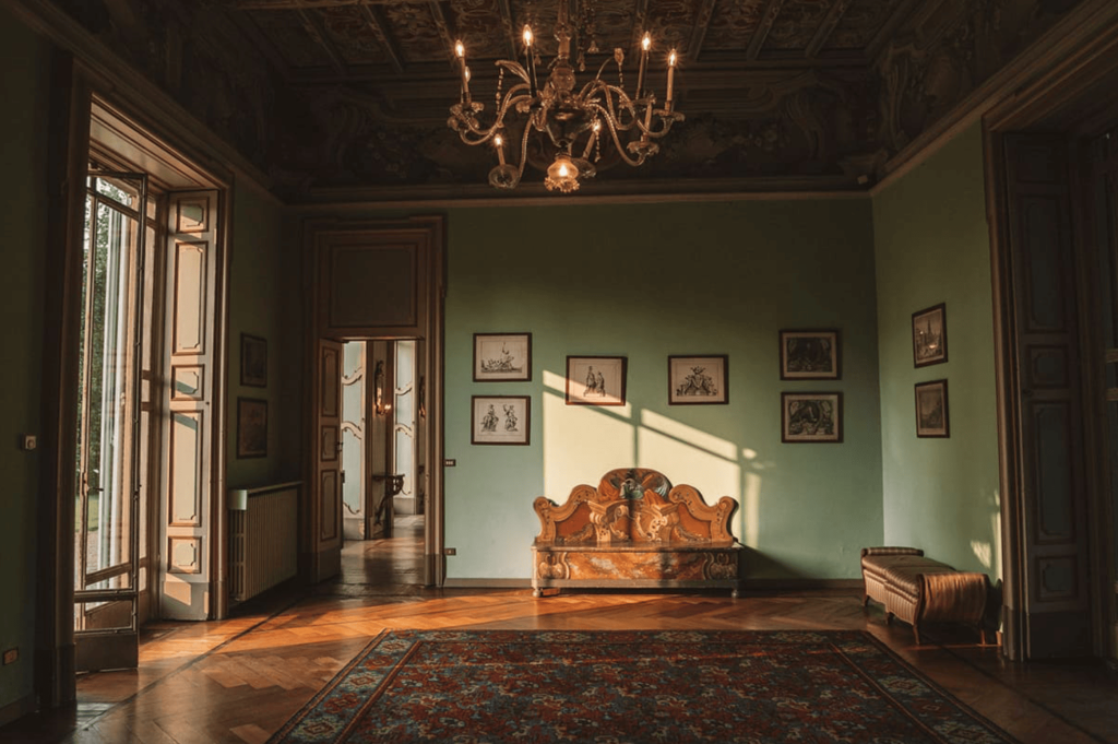 Foto de uno de los salones de Villa Ponti Greppi, en Lecco (Lombardía)